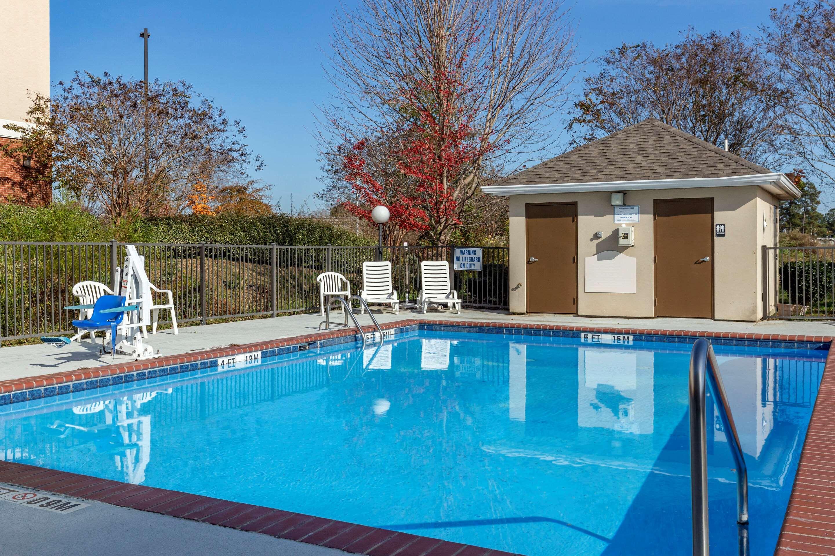 Comfort Inn Smithfield Near I-95 Exteriör bild